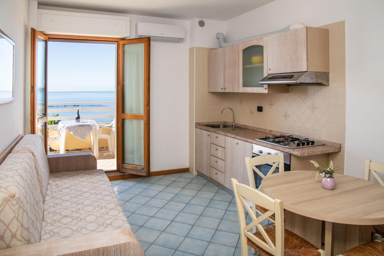 Aparthotel Buganvillea 3*
