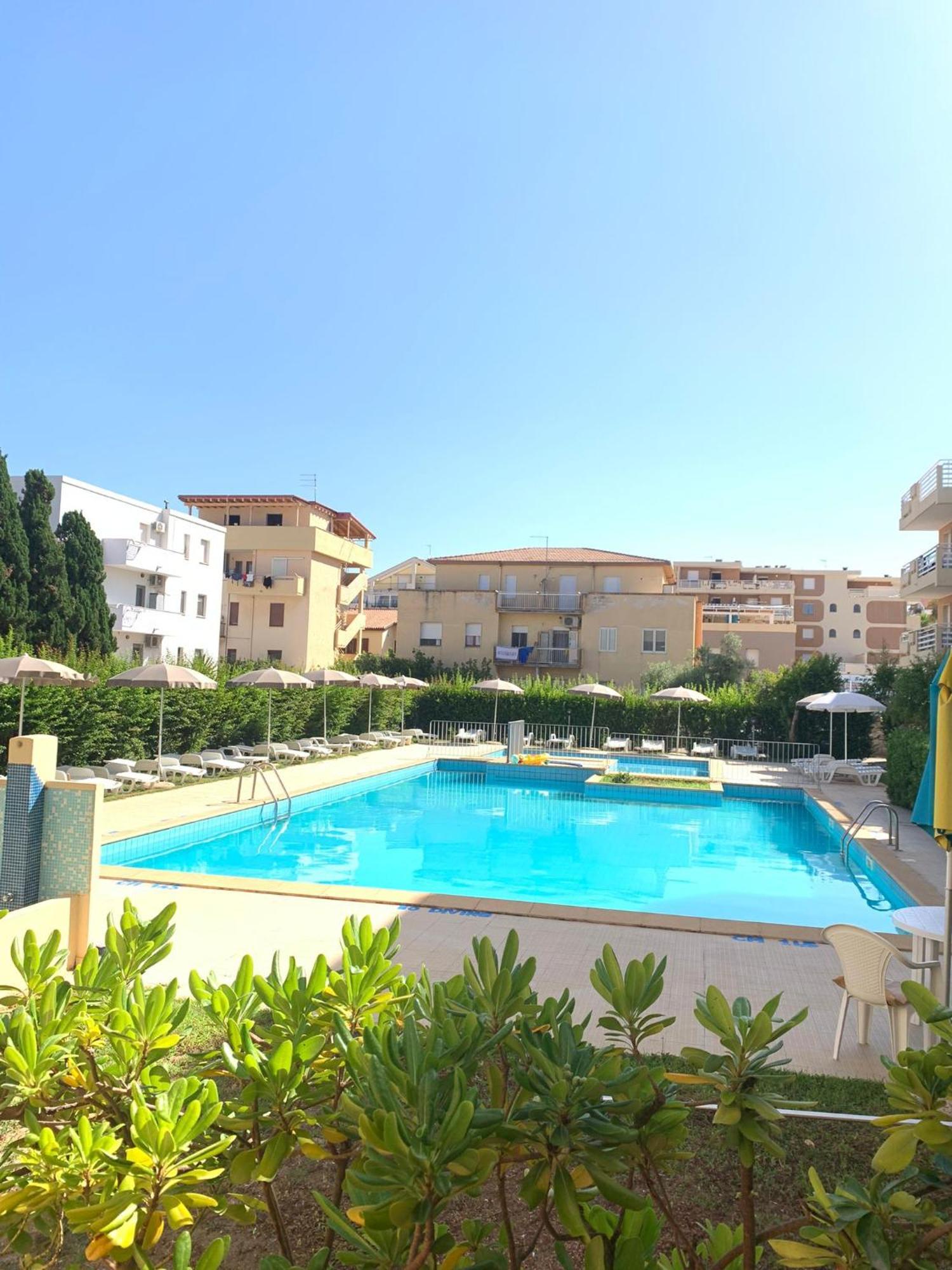 Aparthotel Buganvillea 3*